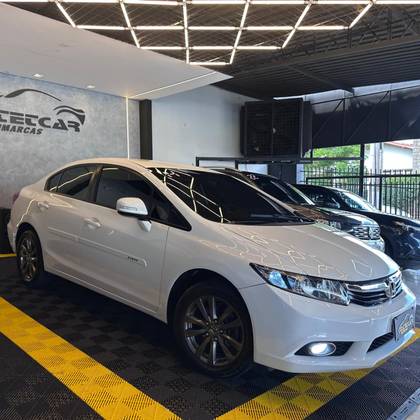 HONDA CIVIC 2.0 LXR 16V FLEX 4P AUTOMÁTICO HONDA CIVIC 2.0 LXR 16V FLEX 4P AUTOMÁTICO